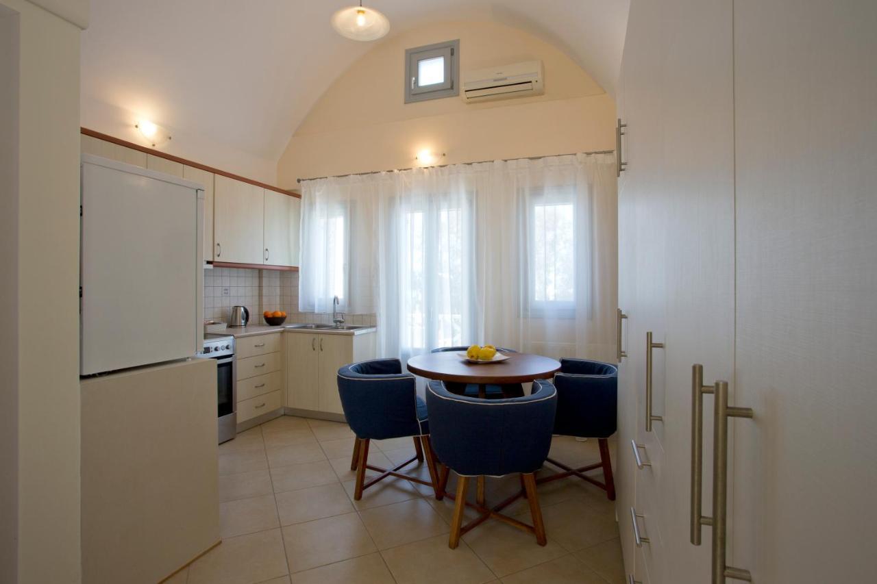 Santorini Med Homes Appartamento Mesariá