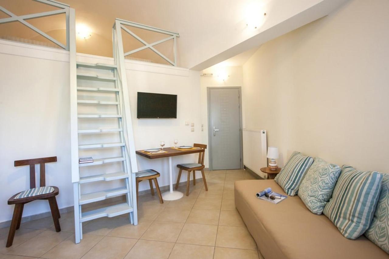 Santorini Med Homes * Mesariá