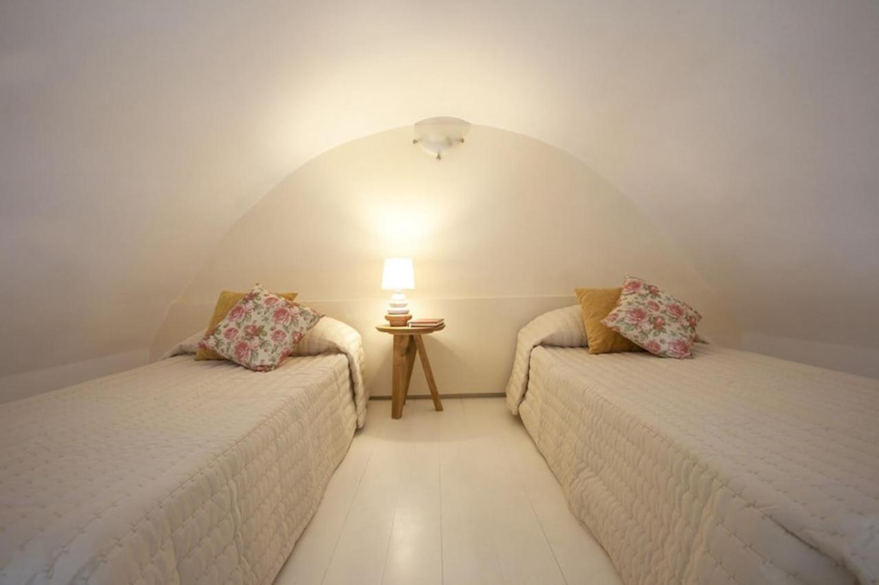 Santorini Med Homes - Sunday