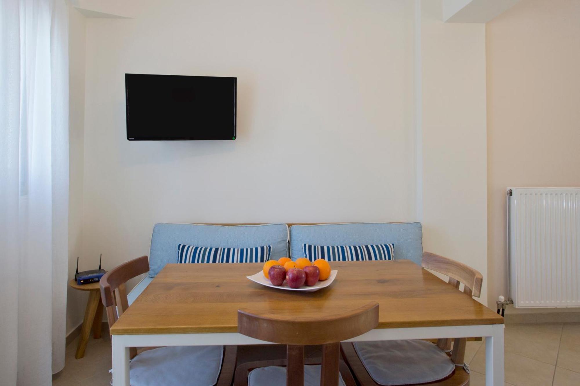 Santorini Med Homes - Sunday Apartment Messaria (Santorini)